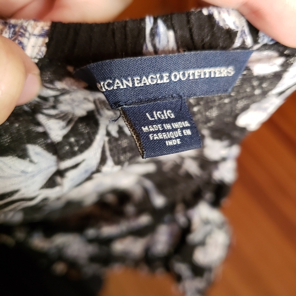 Floral Crop Top - Picture 5 of 6